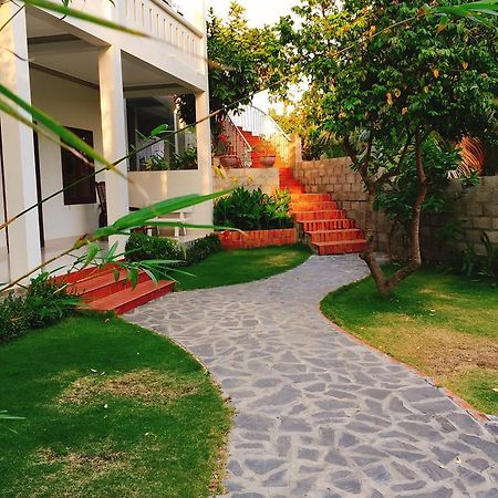 Minh Kha Hotel Mũi Né Buitenkant foto