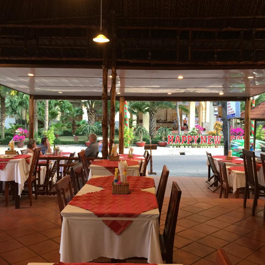 Minh Kha Hotel Mũi Né Buitenkant foto