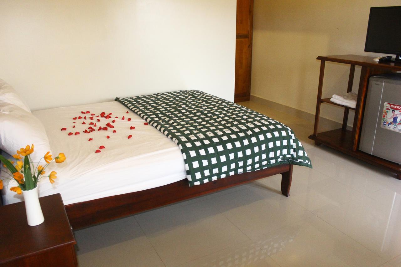 Minh Kha Hotel Mũi Né Buitenkant foto